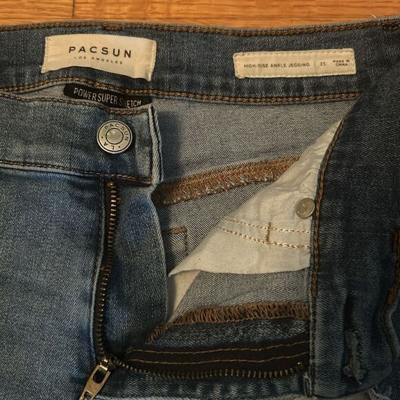 Pacsun Distressed High-Rise Ankle Jegging Size 25 - Picture 3 of 5